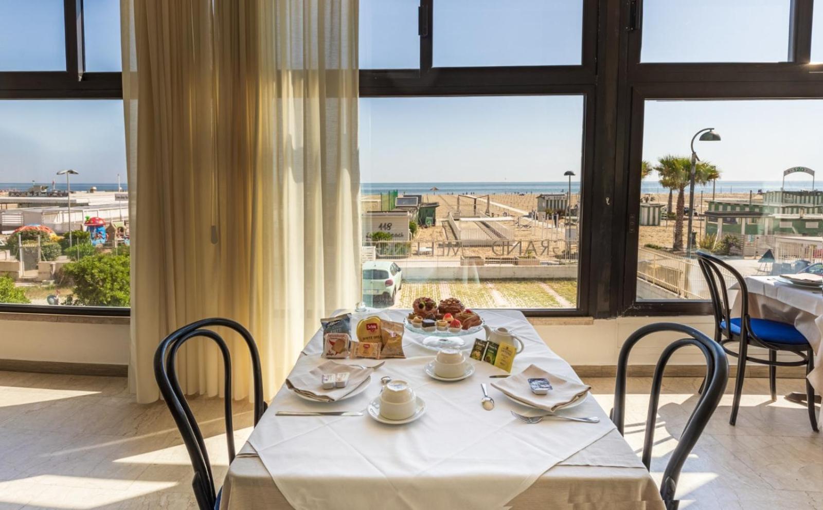 Grand Meeting Hotel Rimini Extérieur photo