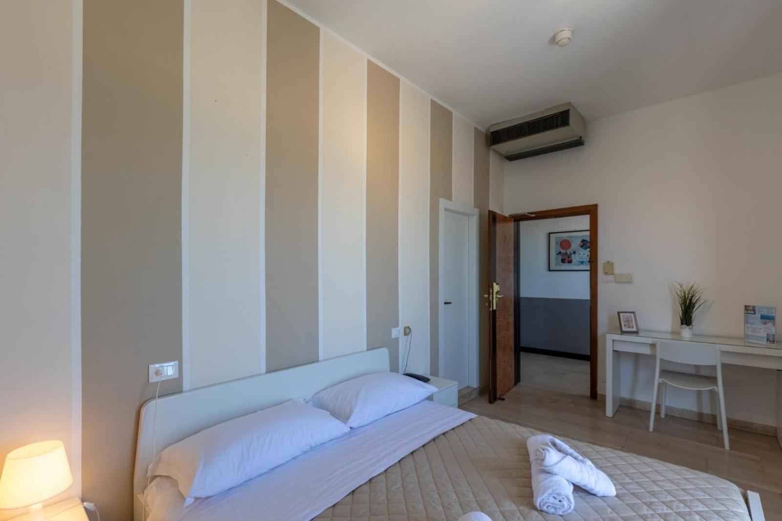 Grand Meeting Hotel Rimini Extérieur photo
