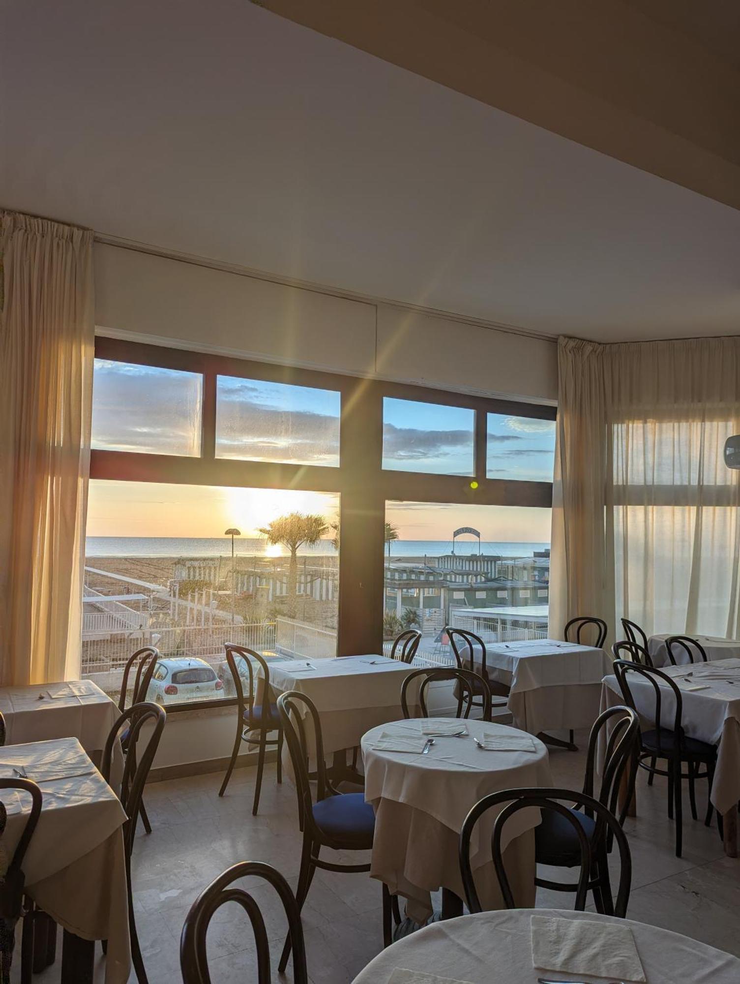 Grand Meeting Hotel Rimini Extérieur photo